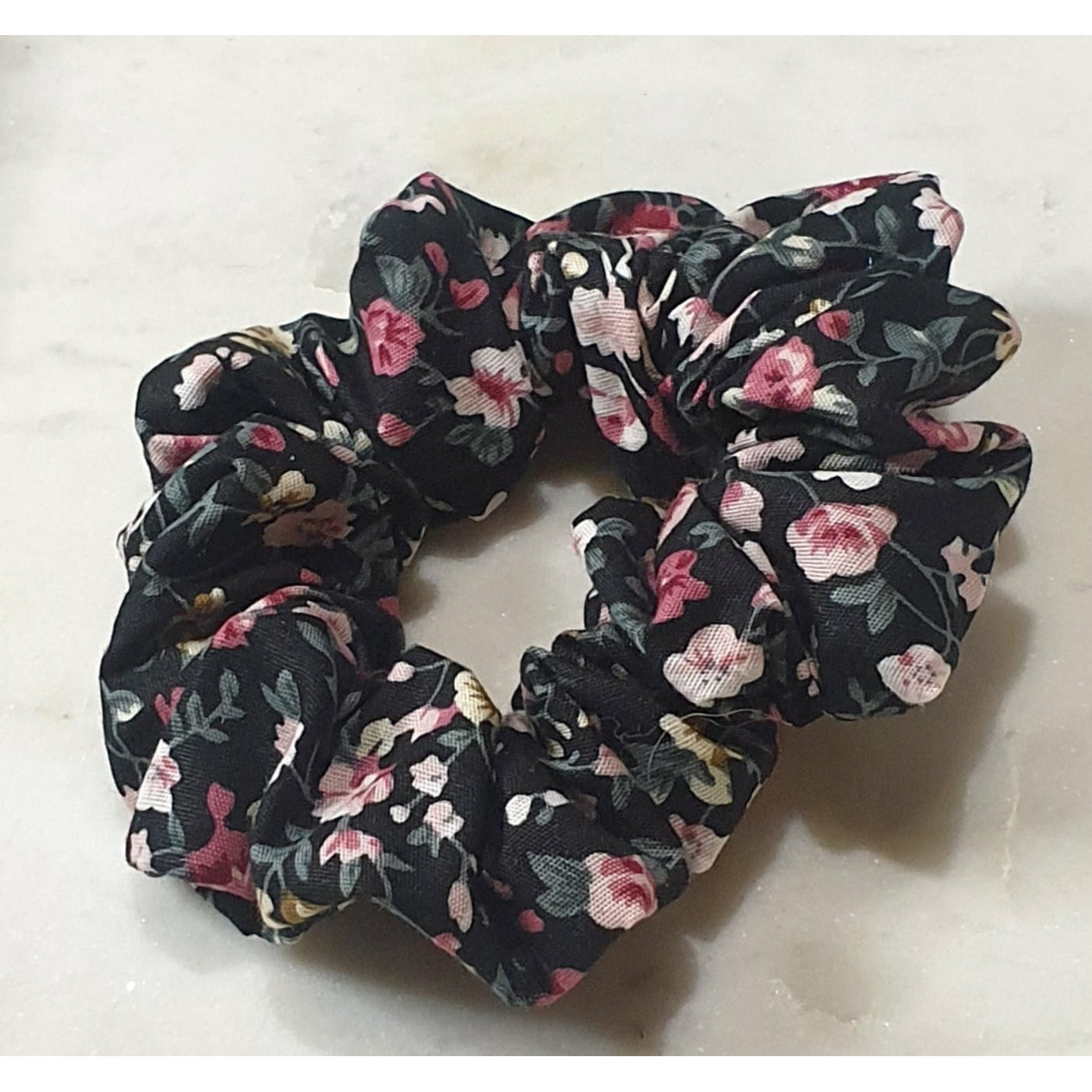 Scrunchie - Black Floral Kode Boutique