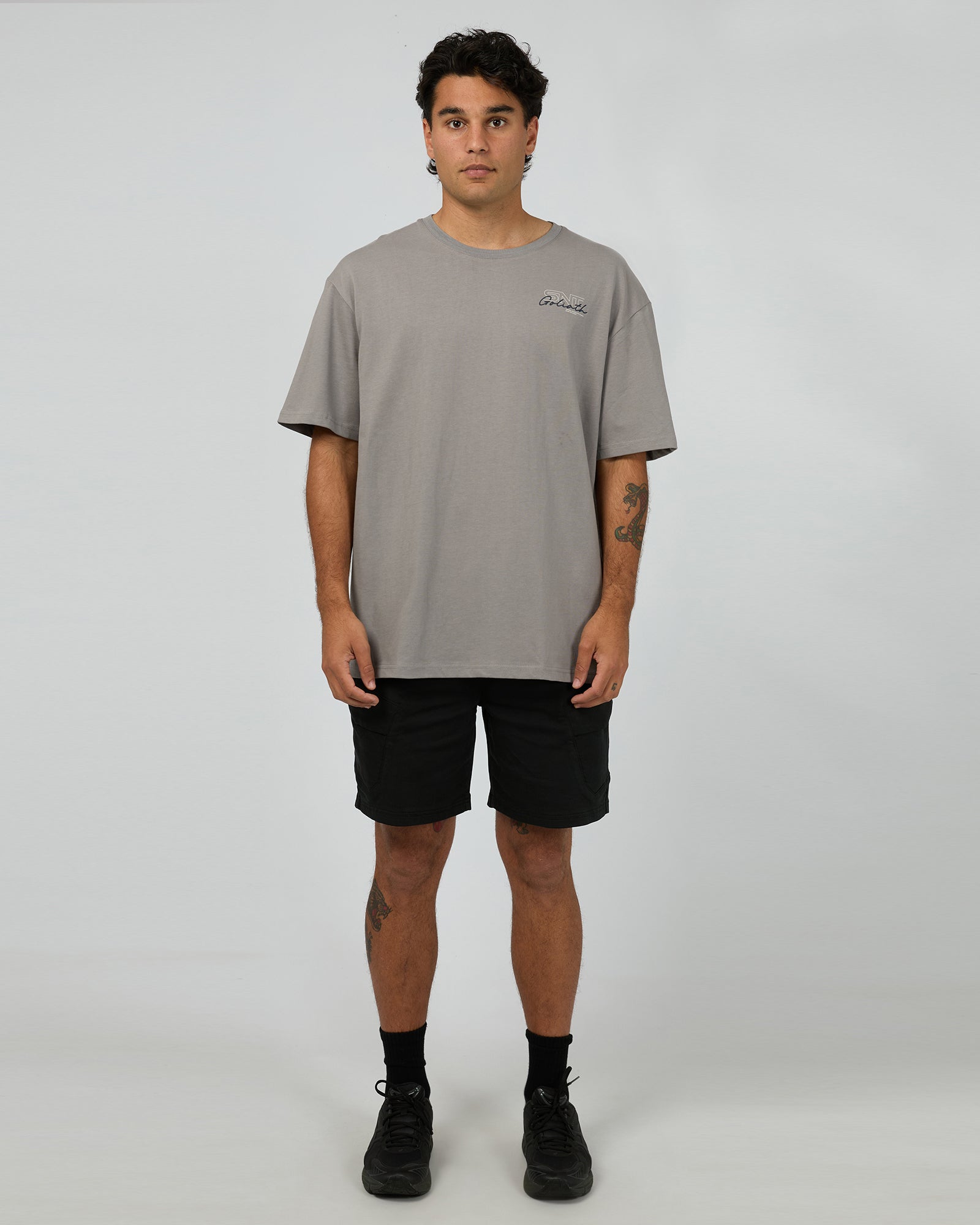 Link Script Tee / Smoke / Mens | St Goliath St Goliath