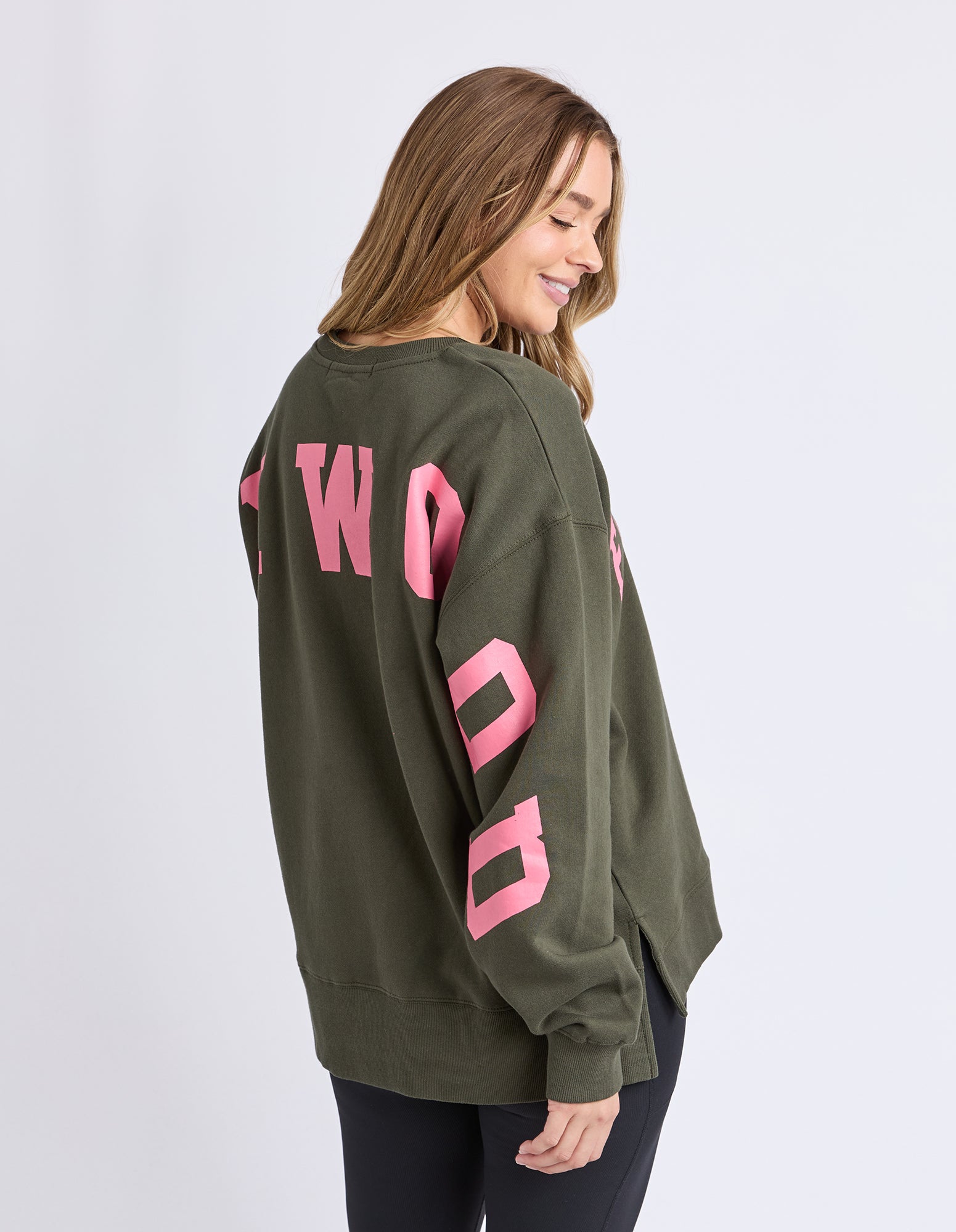 Interval Crew / Dark Khaki - Coral | Foxwood Foxwood