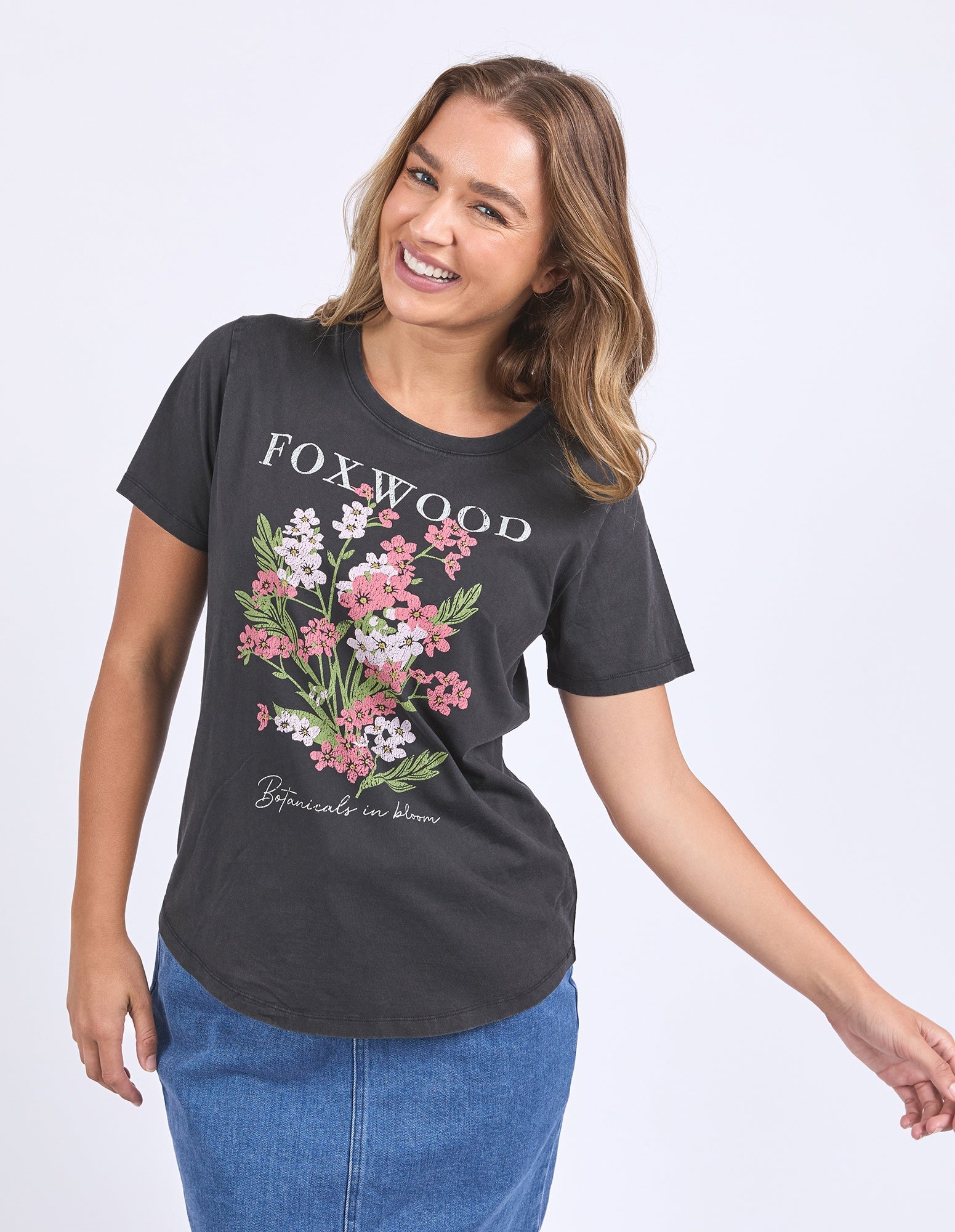 Flowers Tee / Washed Black | Foxwood Foxwood