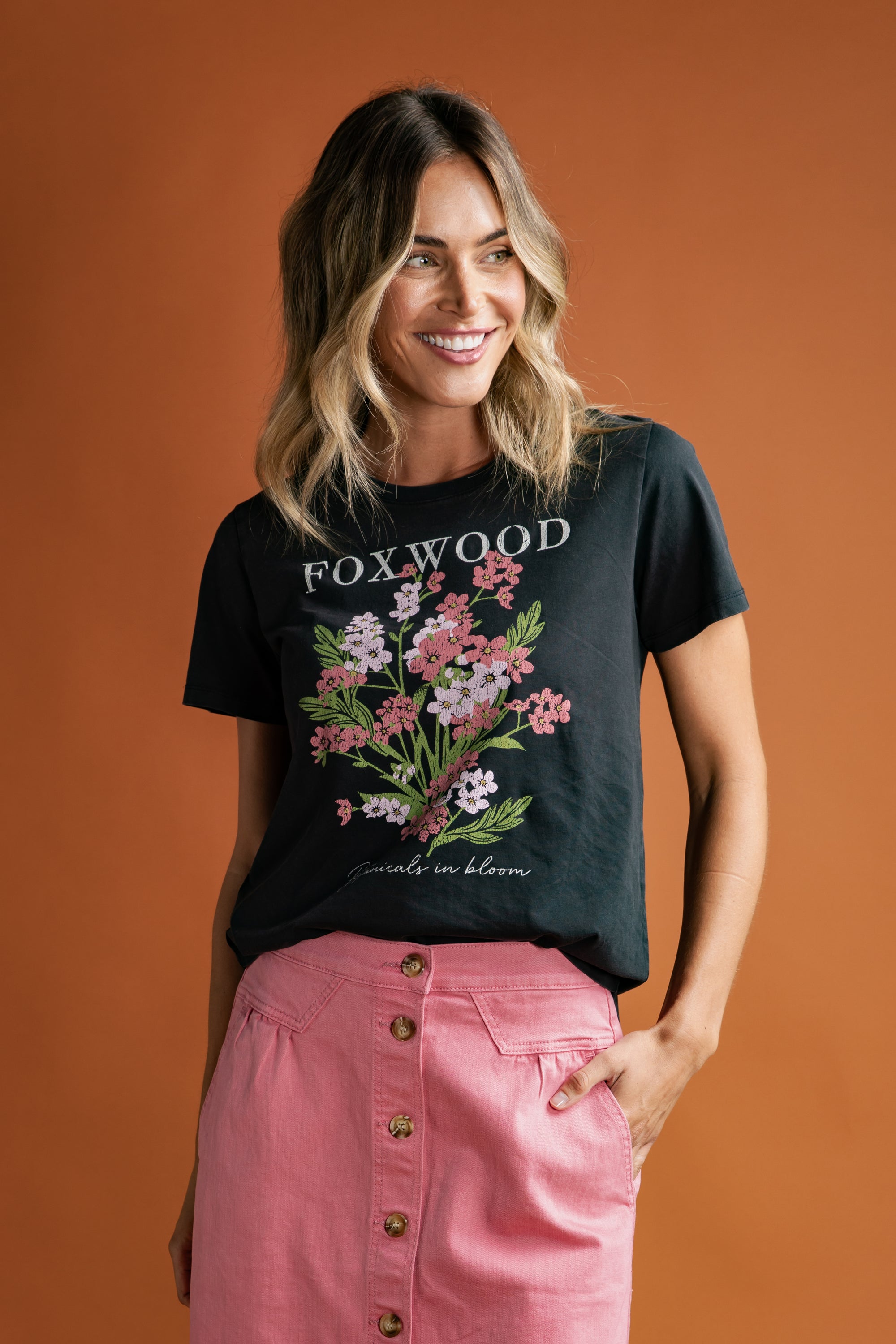 Flowers Tee / Washed Black | Foxwood Foxwood