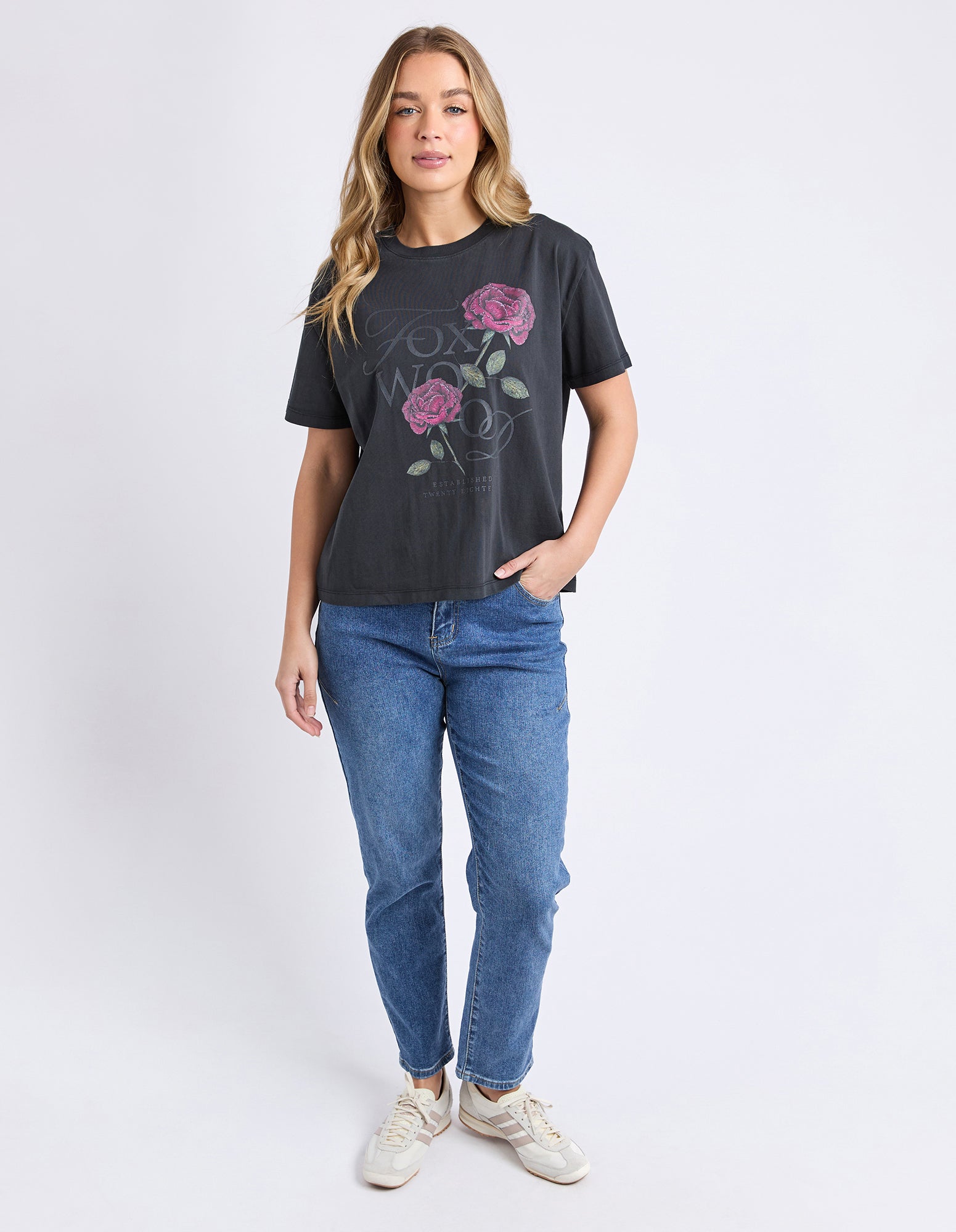 English Rose Tee / Black | Foxwood Foxwood