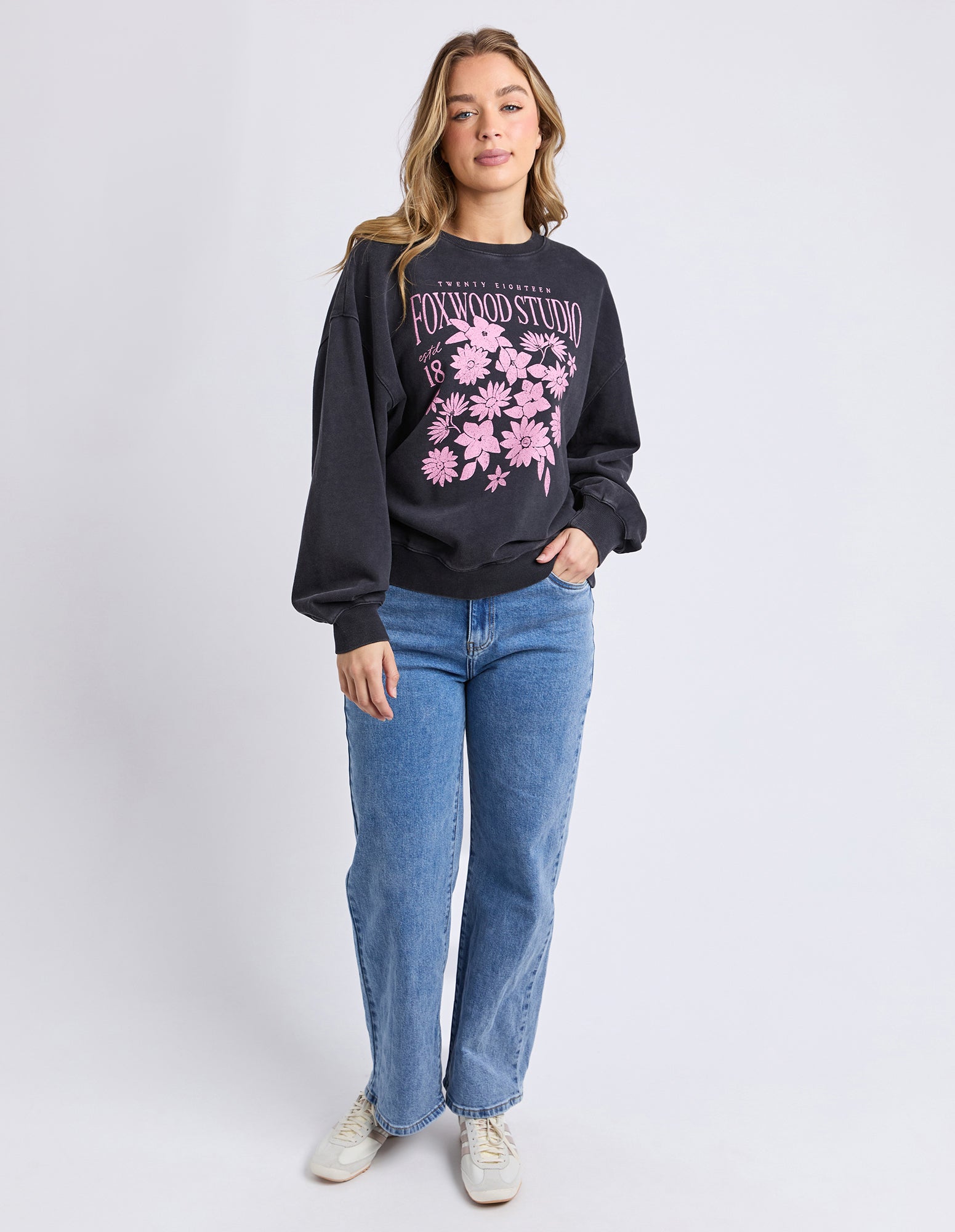 Floret Crew / Black | Foxwood Foxwood