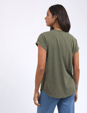 Signature Tee / Khaki | Foxwood Foxwood