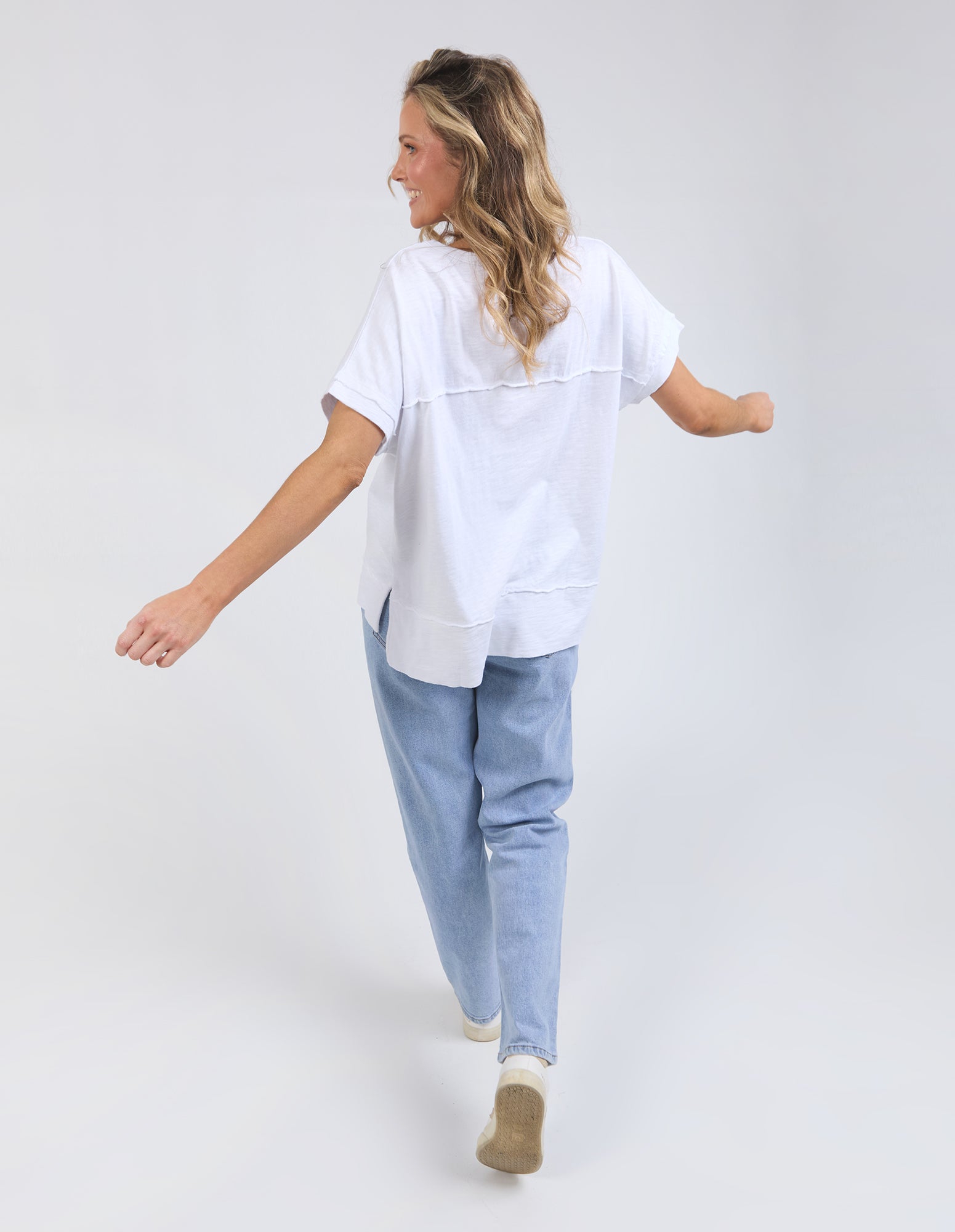 Allison Tee / White | Foxwood Foxwood