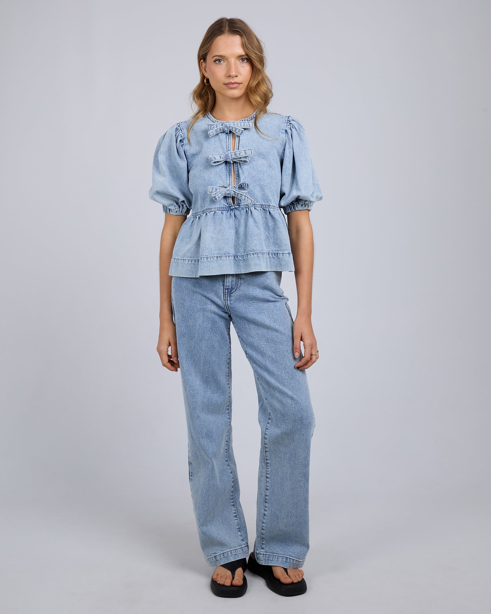 Amallie Tie Top / Light Blue Denim | Silent Theory Silent Theory