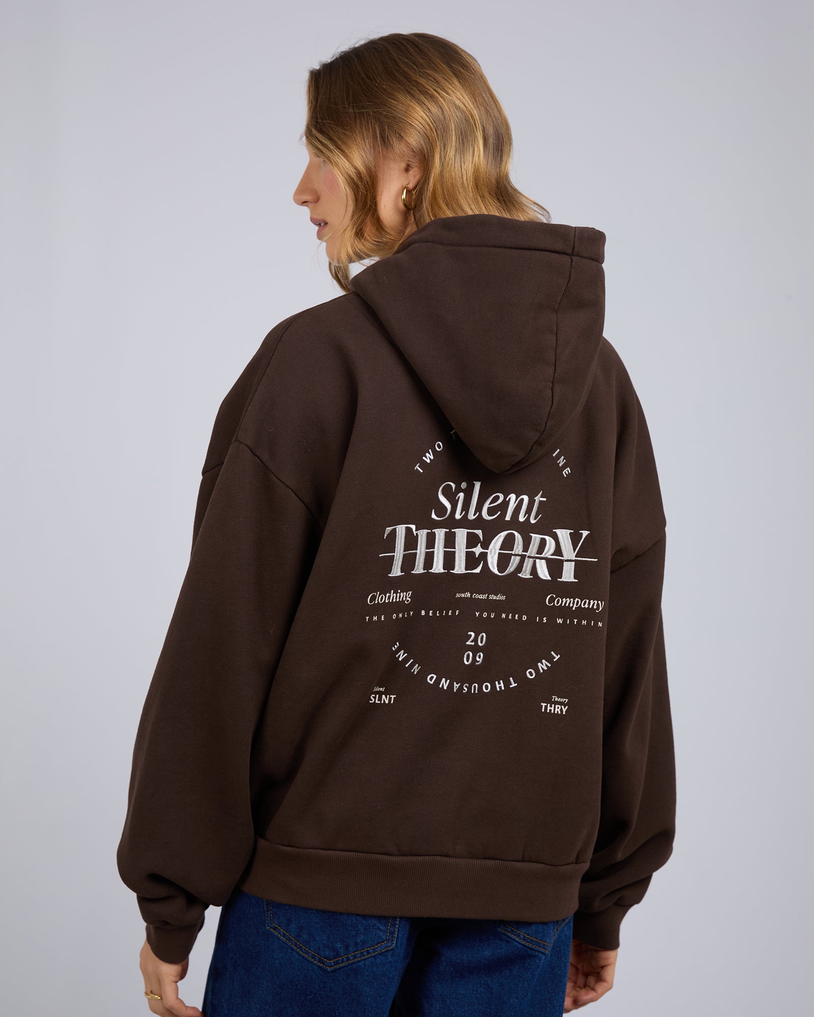Dalia Hoodie / Chocolate | Silent Theory Silent Theory