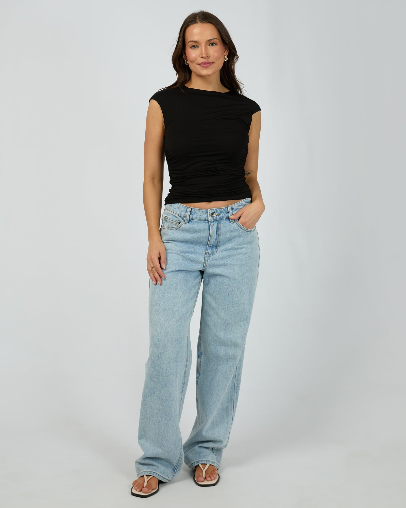 Evie Ruched Top / Black | Silent Theory Silent Theory