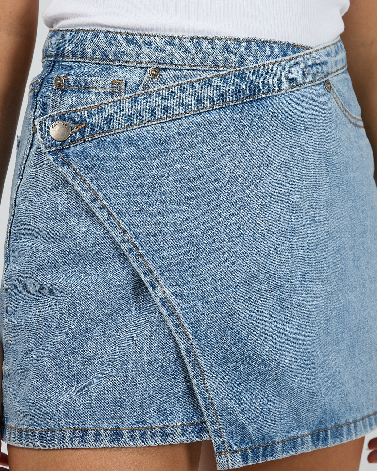 Lenni Mini Skort / Light Blue Denim | All About Eve All About Eve