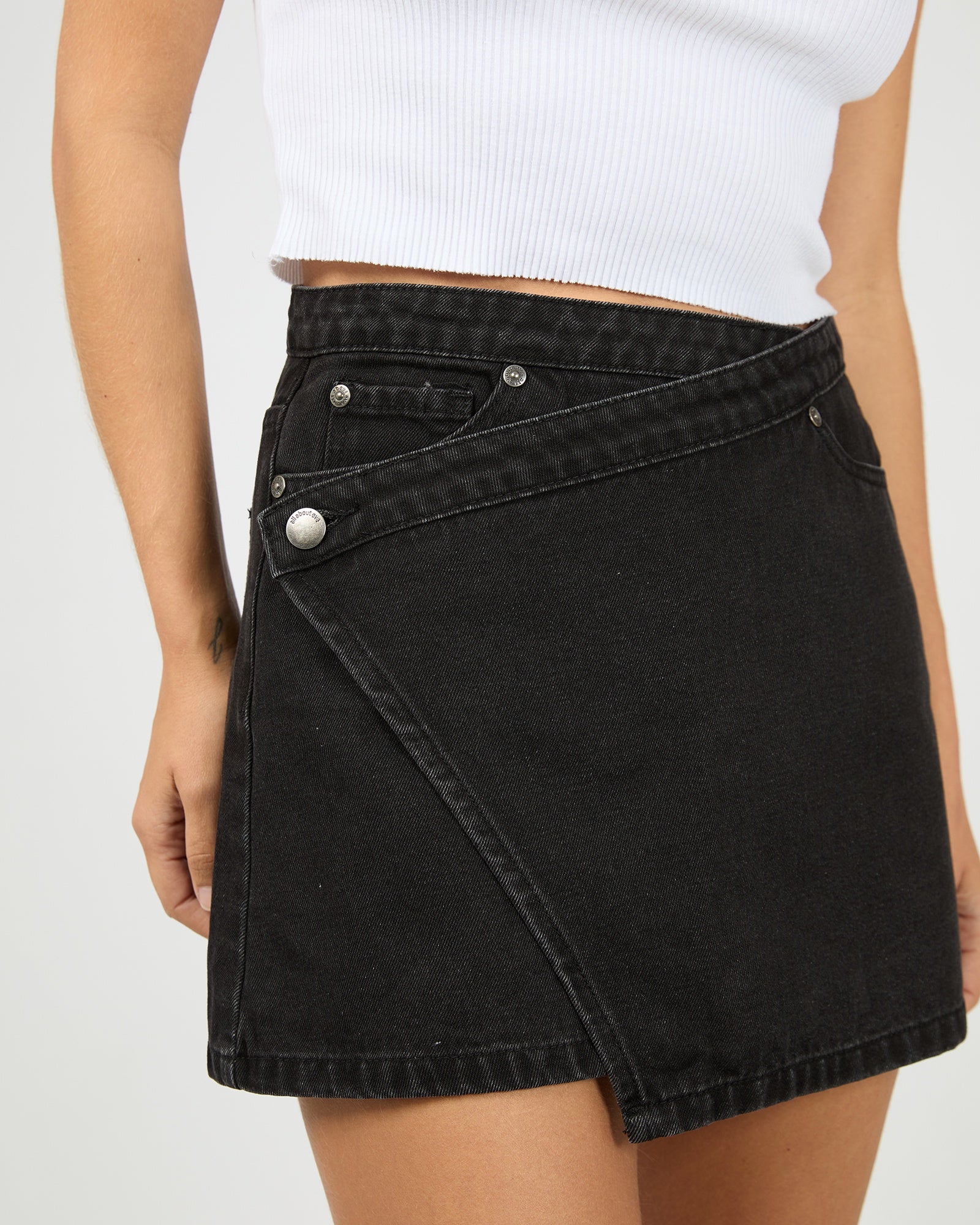 Lenni Mini Skort / Washed Black | All About Eve All About Eve