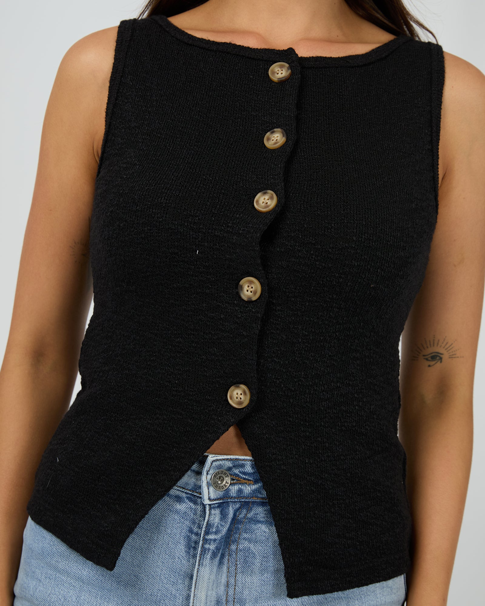 Leonie Vest / Black | Silent Theory Silent Theory