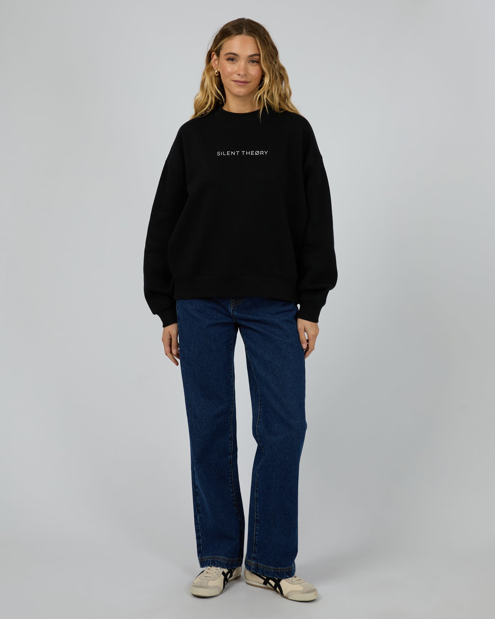 Logo Crew / Black | Silent Theory Silent Theory