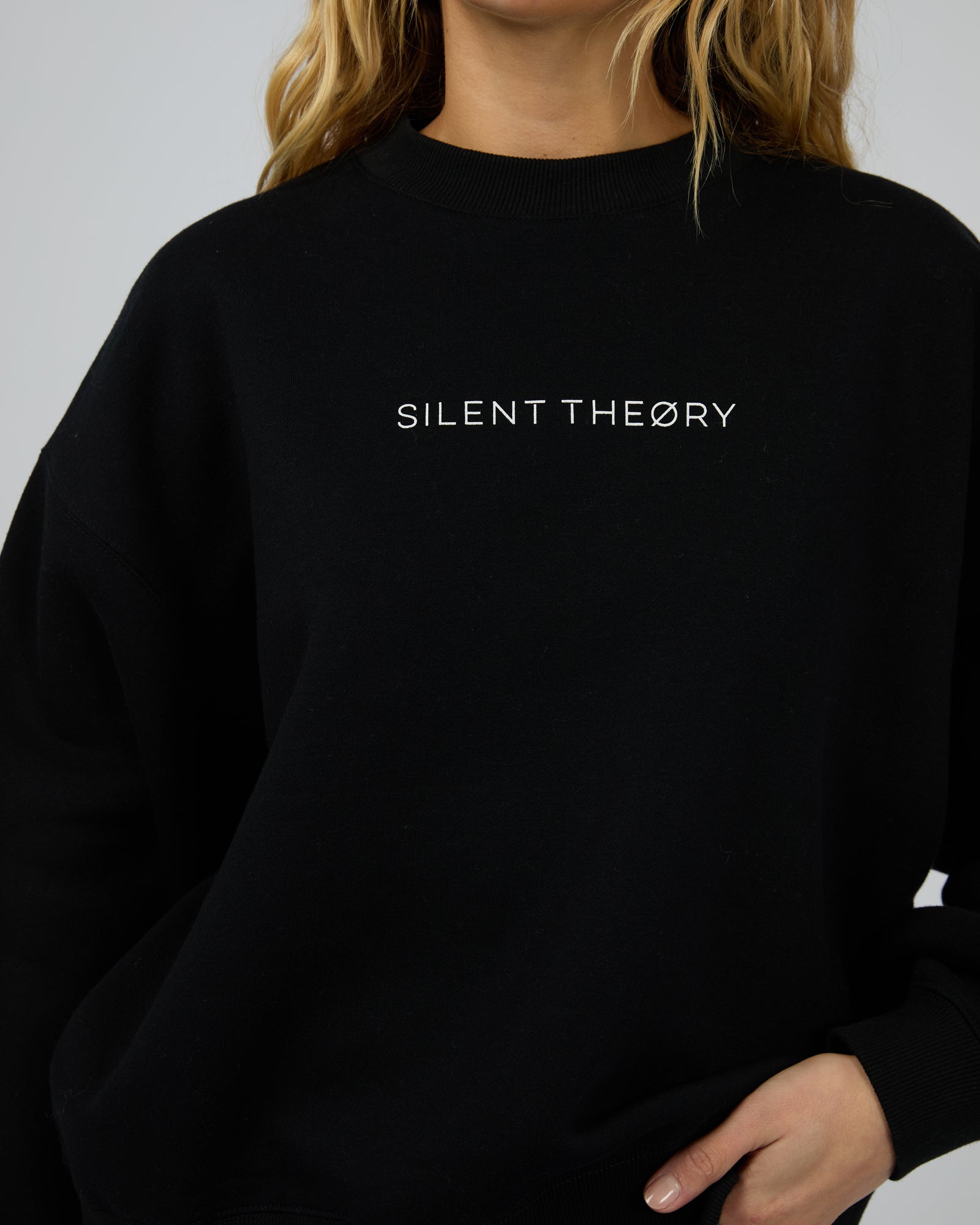 Logo Crew / Black | Silent Theory Silent Theory