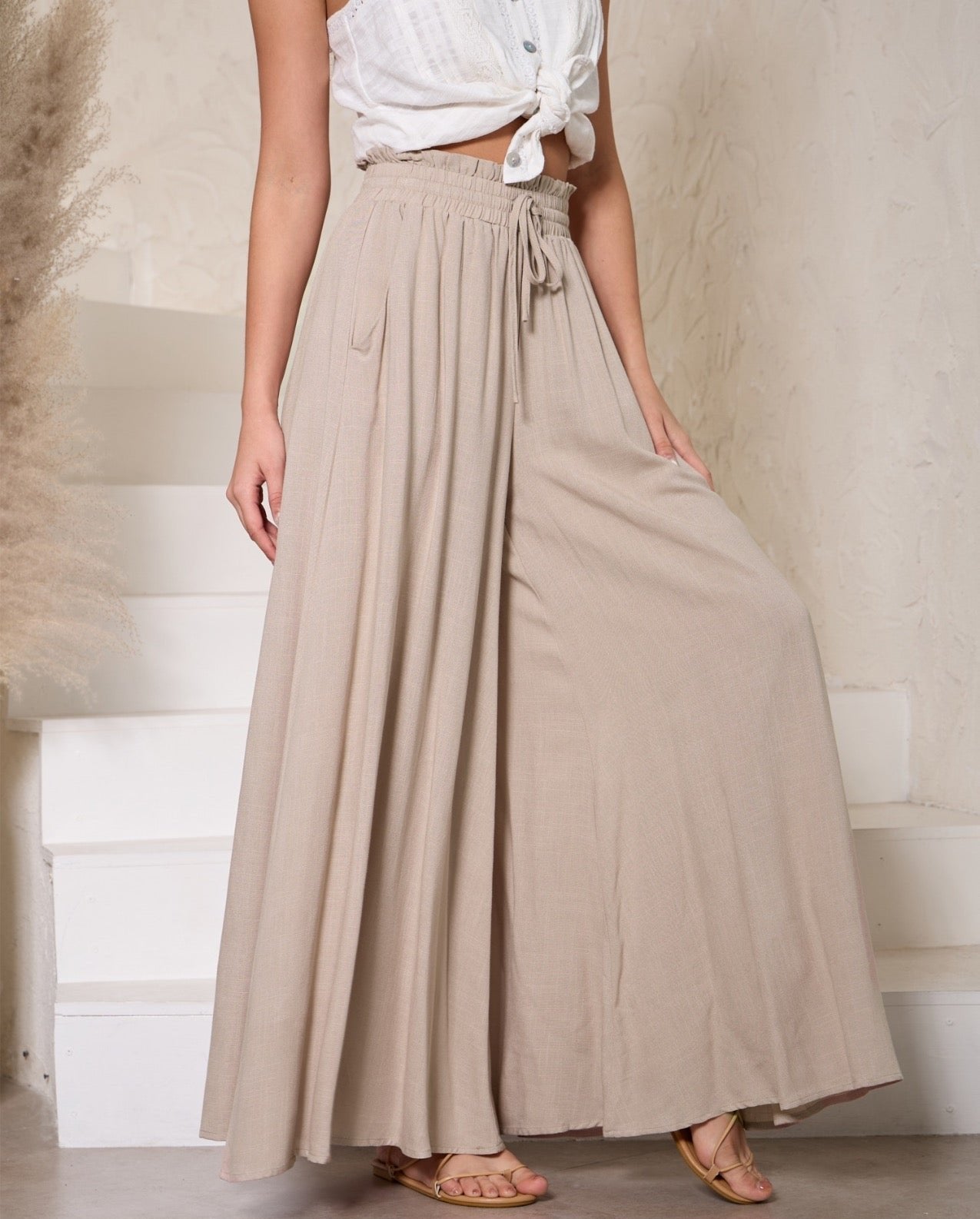 Nova pants | Beige Iris Maxi the Label