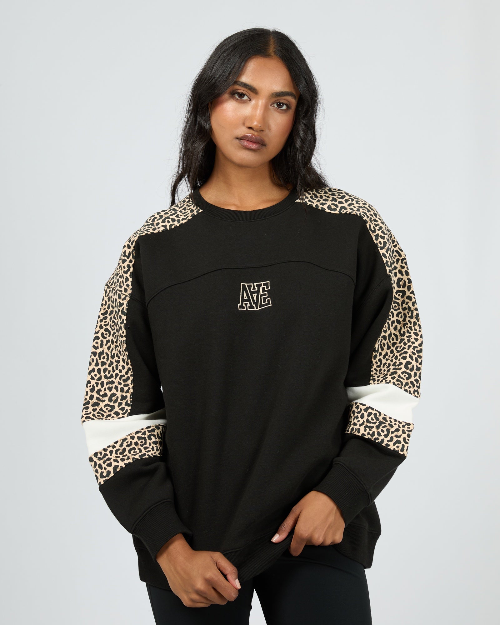 Savannah Oversized Crew / Black | All About Eve All About Eve