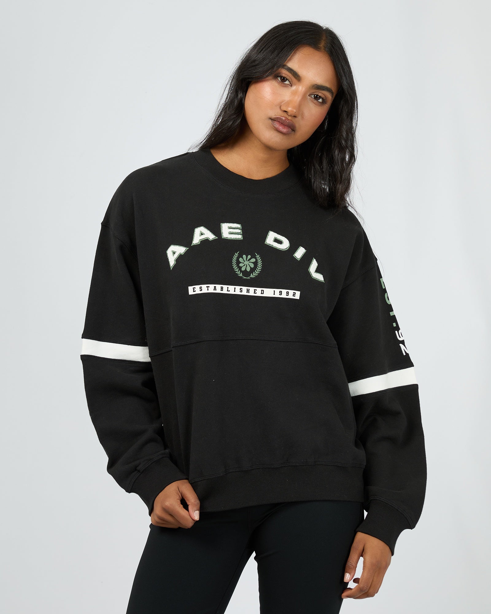 Savannah Slouch Crew / Black | All About Eve All About Eve