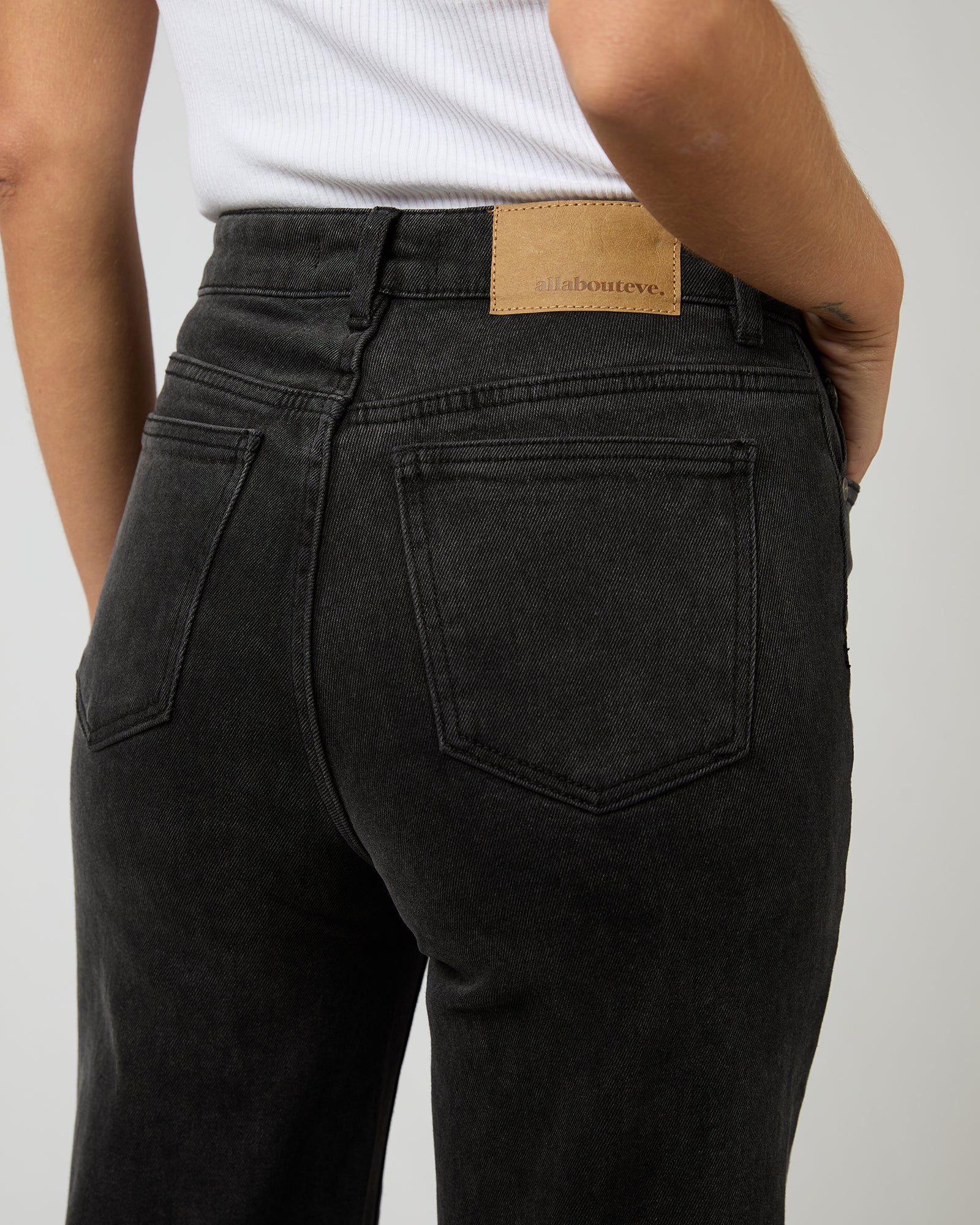 Skye Comfort Jean / Washed Black | All About Eve All About Eve
