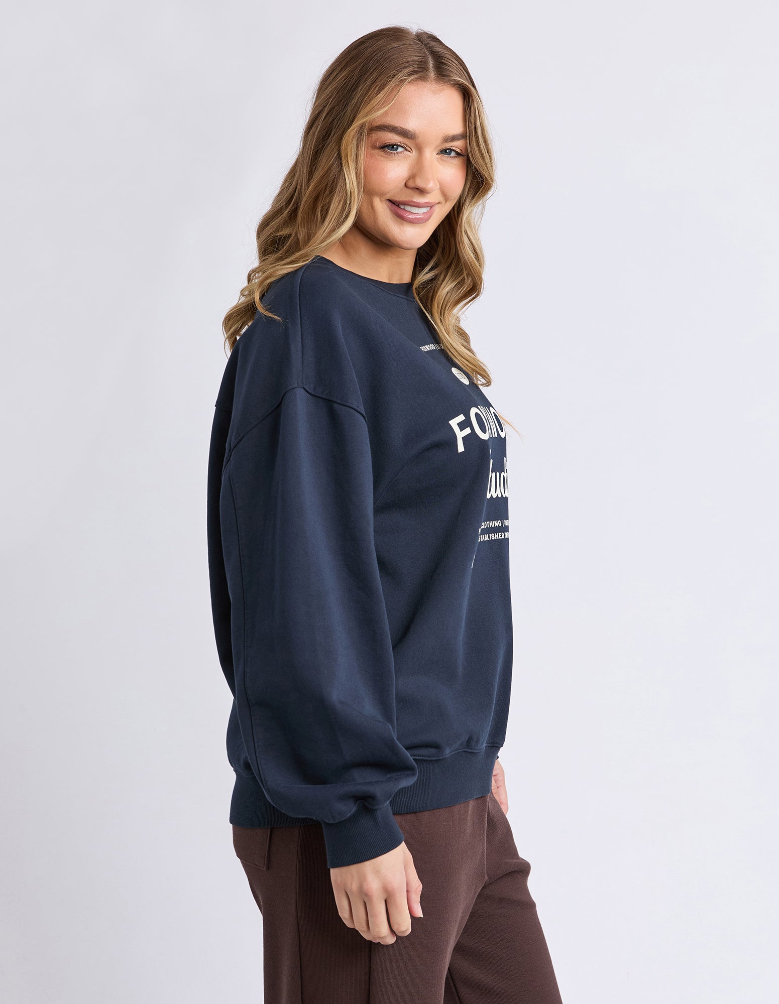 Studio Oversized Crew / Navy | Foxwood Foxwood
