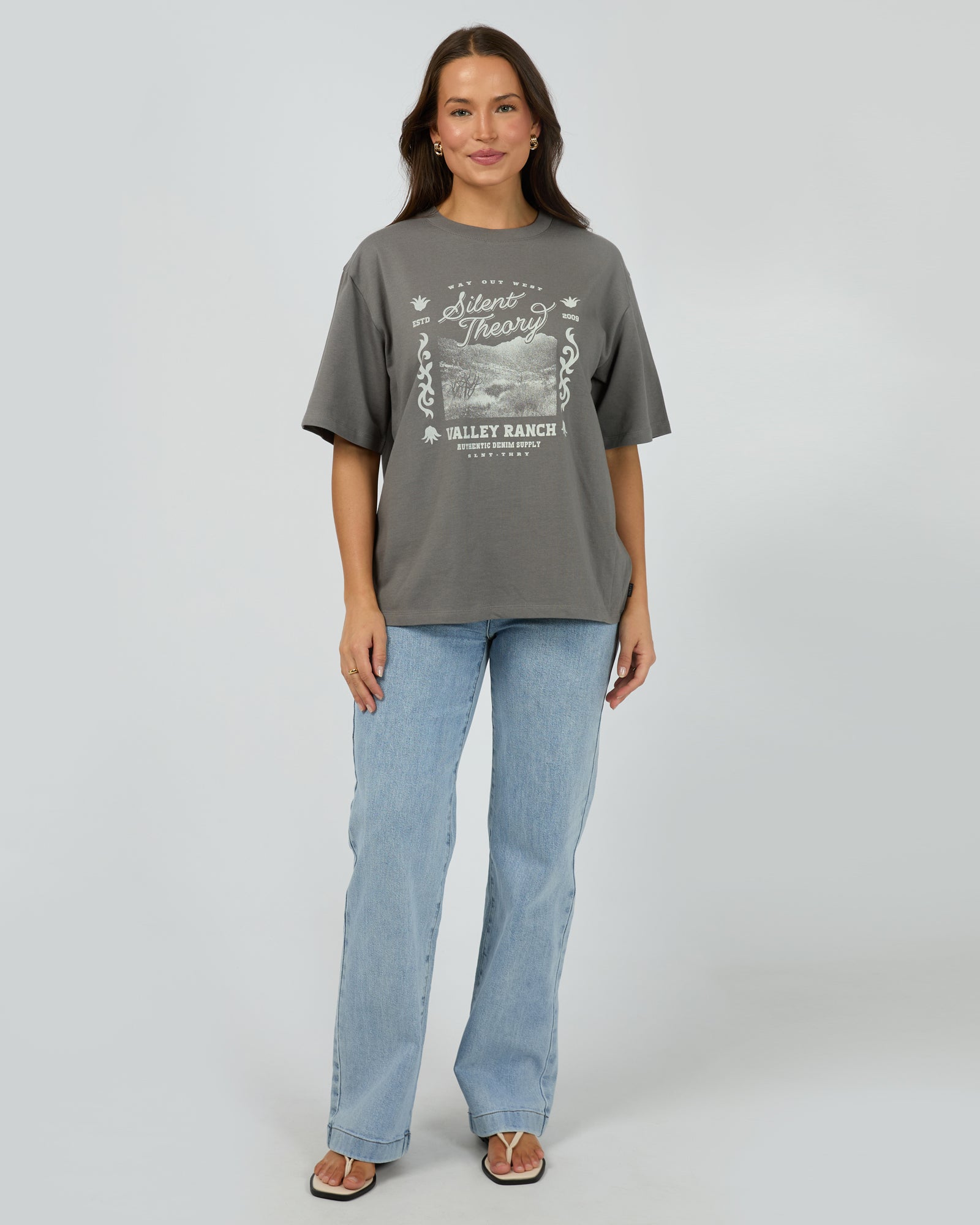 Valley Tee / Coal | Silent Theory Silent Theory