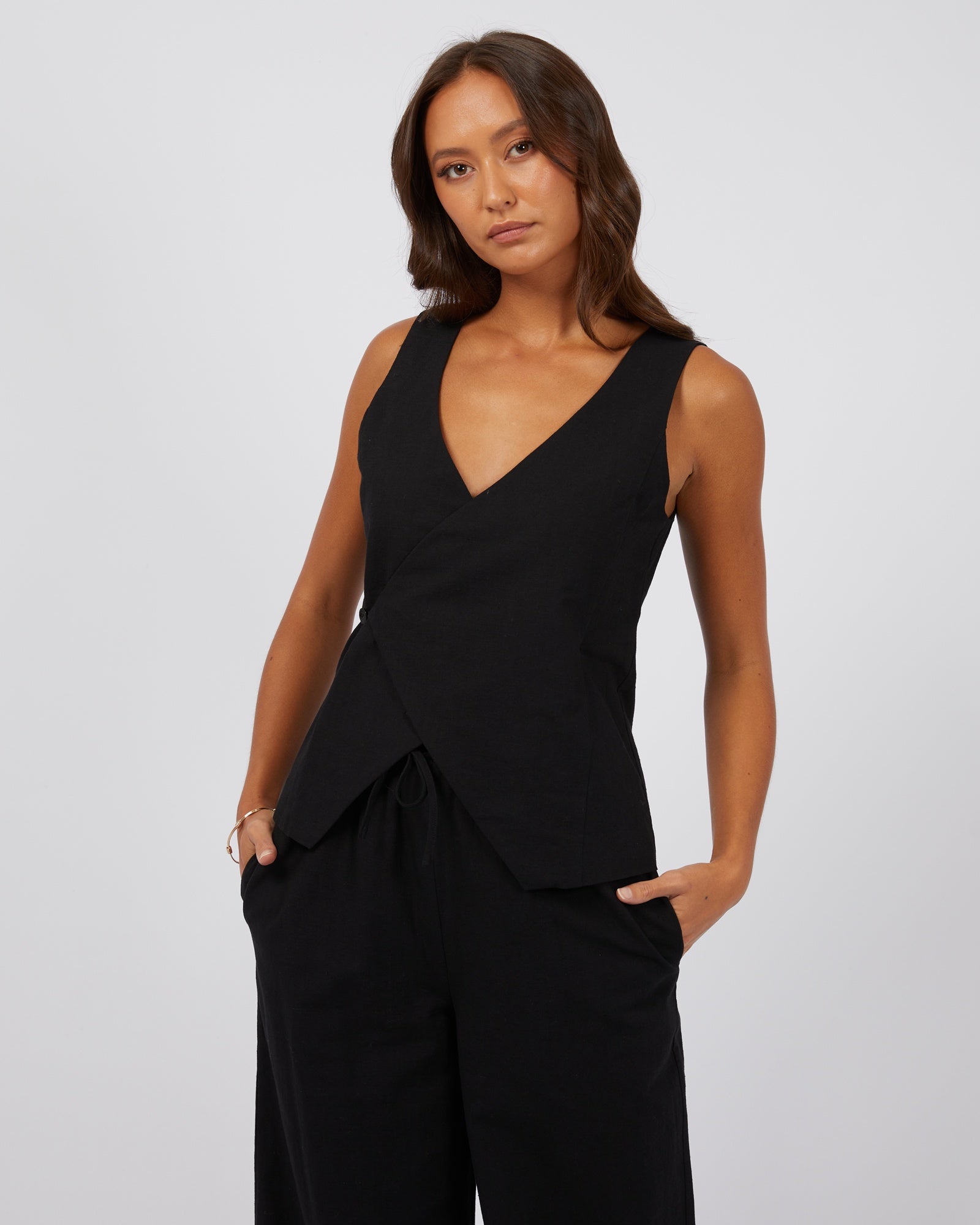 Willa Vest / Black | Silent Theory Silent Theory