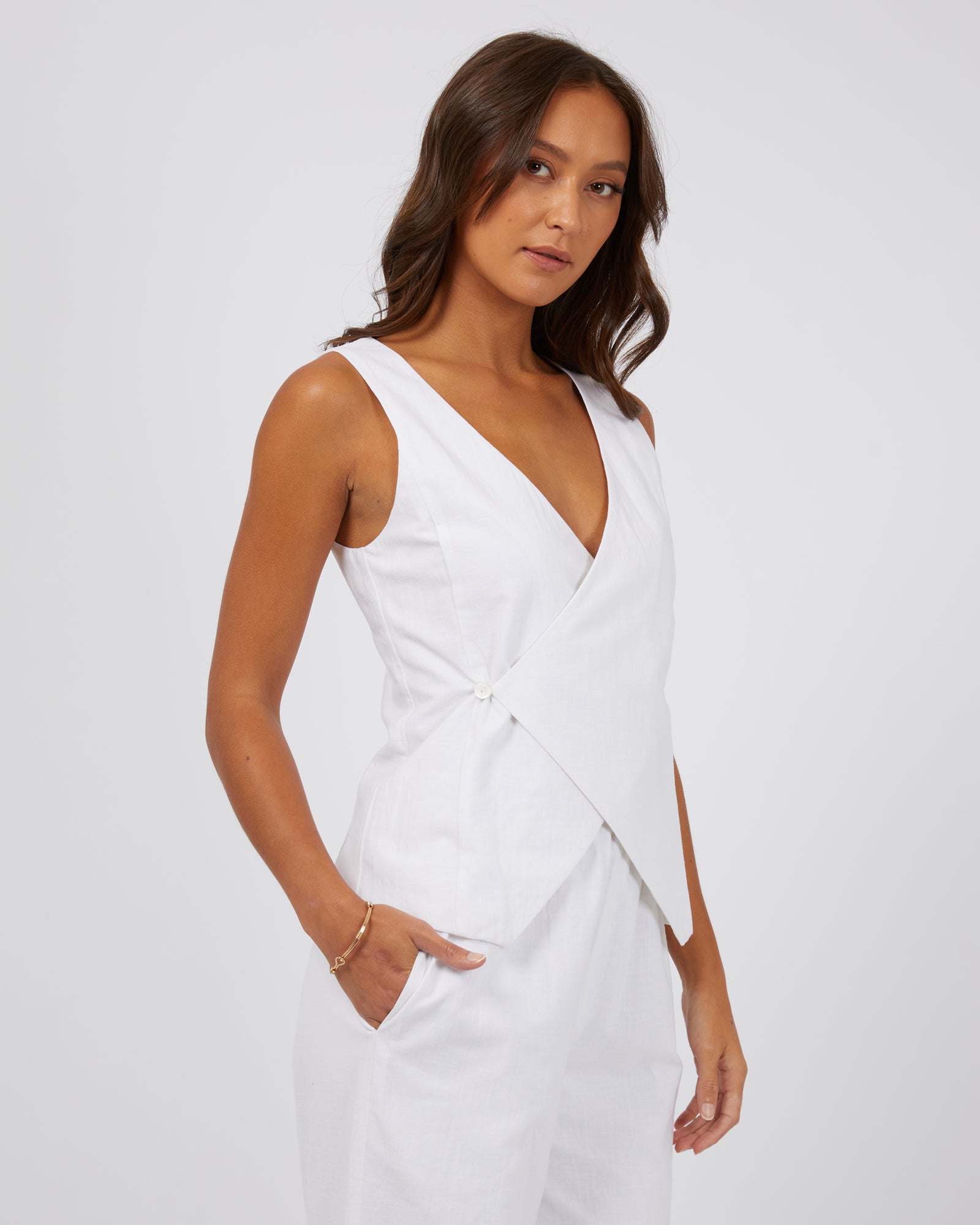 Willa Vest / White | Silent Theory Silent Theory