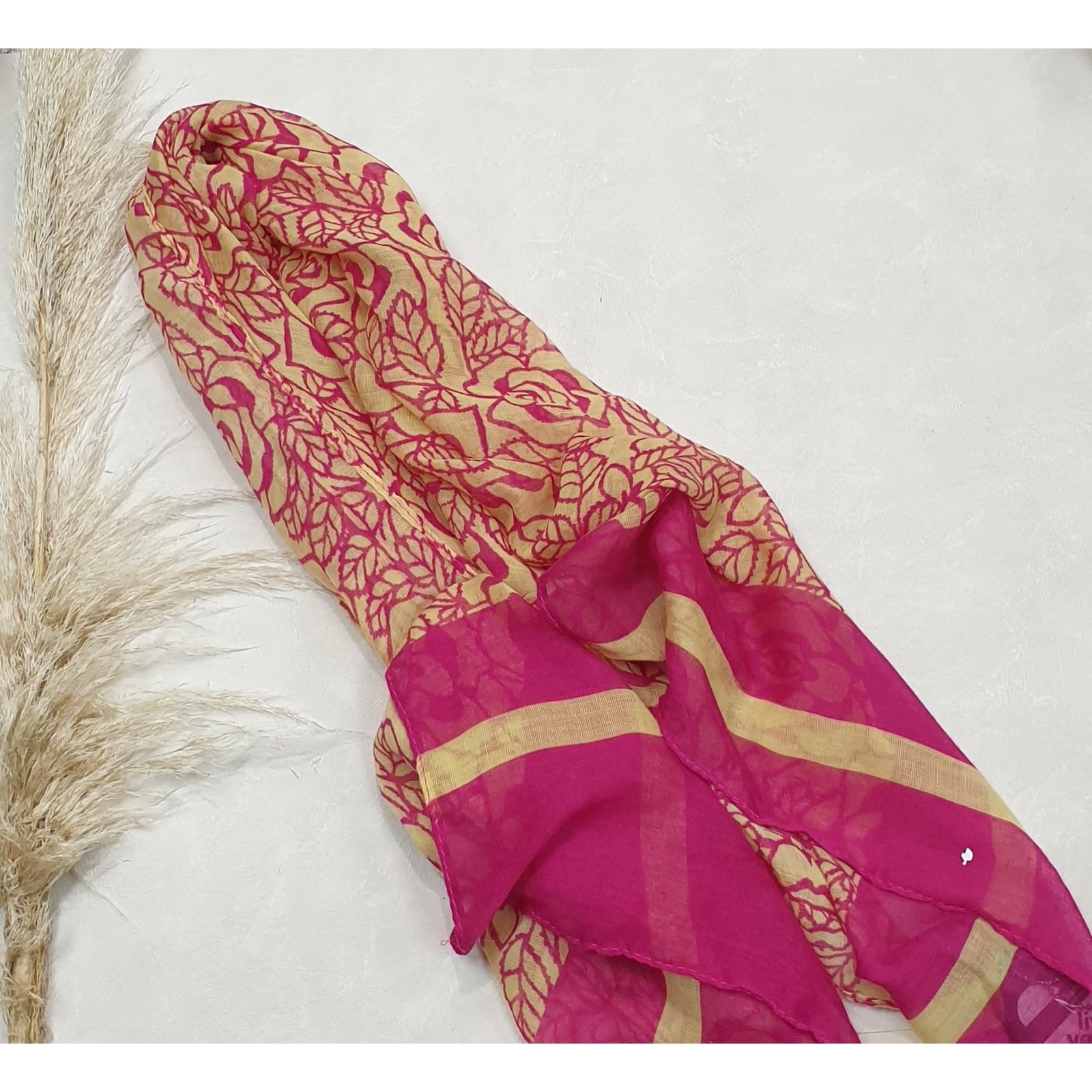 LUCY SCARF Not specified