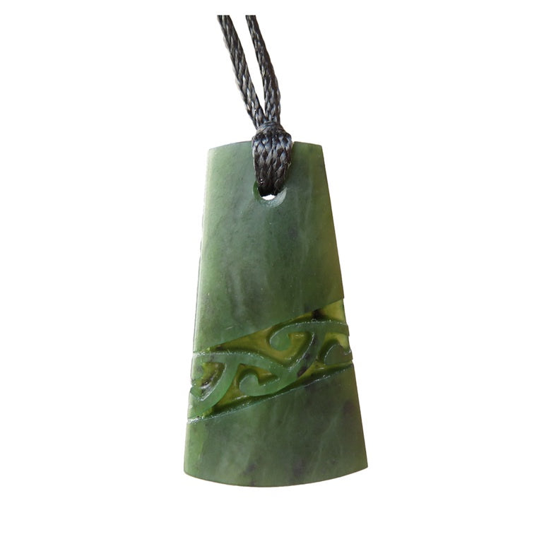 Mana NZ Wedge shaped greenstone pendant with diagonal pattern (4cm) Not specified