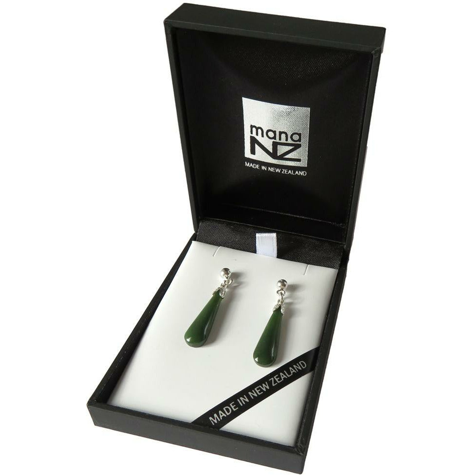 New Zealand greenstone drop earrings Not specified